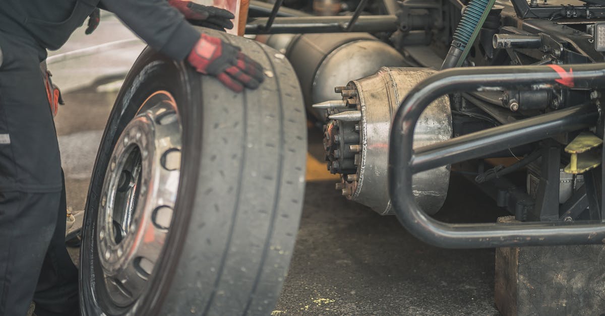 remplacement de pneu de voiture rapide et professionnel. service de qualité pour assurer votre sécurité et performance sur la route.