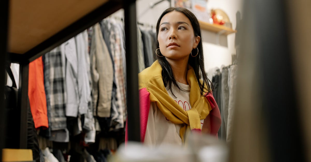 découvrez notre sélection de vêtements d'occasion de qualité, tendance et abordables. faites des économies tout en adoptant un mode de consommation responsable avec notre collection de vêtements seconde main.
