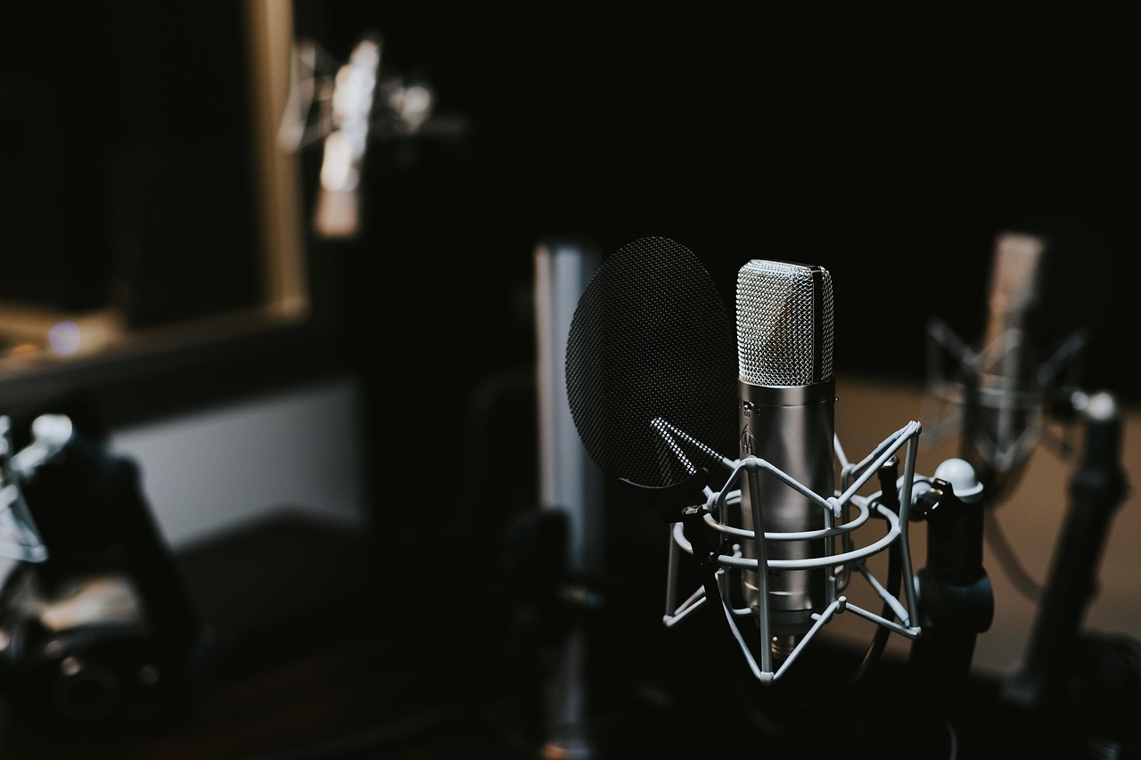 découvrez les meilleures stratégies pour monétiser votre podcast efficacement et augmenter vos revenus grâce à des conseils pratiques et des astuces éprouvées.