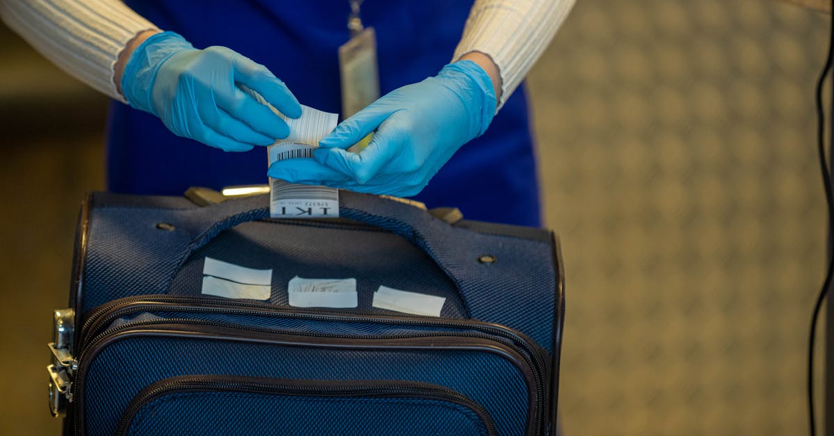 découvrez tout ce qu'il faut savoir sur les excédents de bagages : règles, frais, conseils pour éviter les coûts supplémentaires lors de vos voyages.