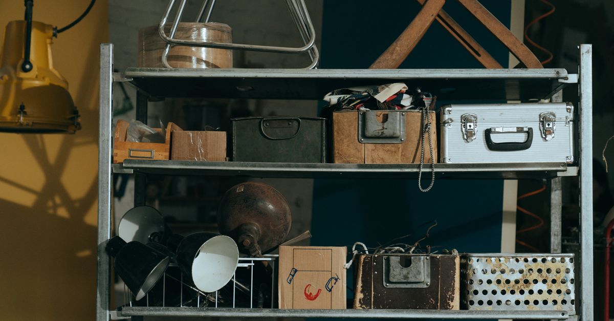 découvrez nos astuces efficaces pour le decluttering et apprenez à désencombrer votre espace pour une maison plus organisée et apaisante.